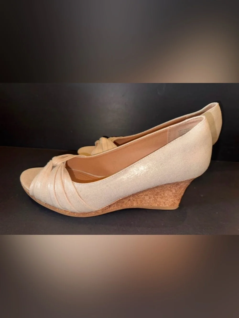 Women’s Dexflex Comfort Shimmer Peep-Toe Wedges, size 10